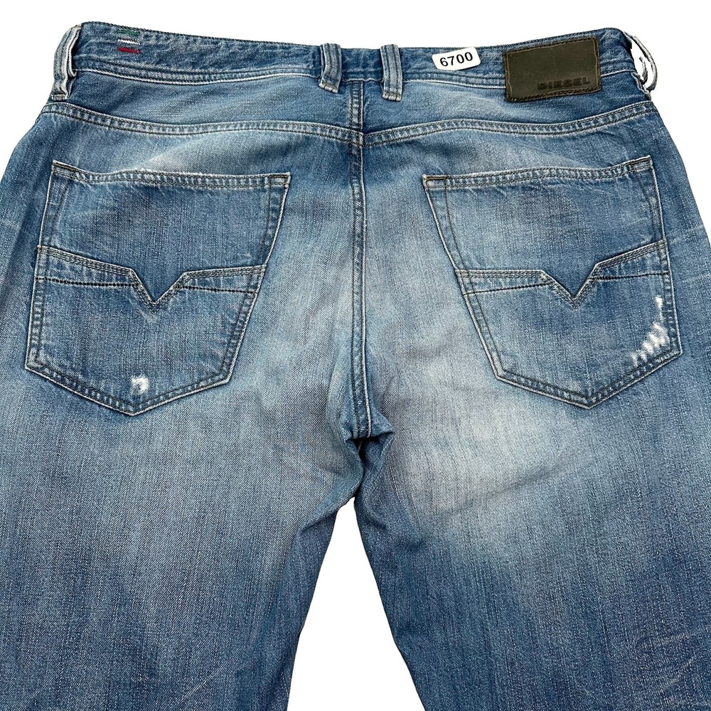Diesel Larkee Relaxed Jeans Men Actual 36x32 Blue Light Wash Distressed Italy